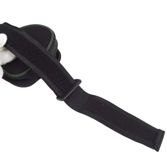 Authenticity Guaranteed Chanel Sports Line Leg Bag Pouch Black Green Nylon - Picture 9 of 10